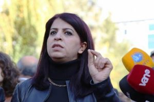 HDP Diyarbakır milletvekilleri ter&ouml;ristin cenazesine katıldı