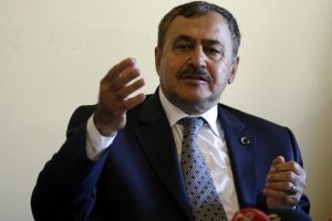 196 &uuml;lkeye g&ouml;nderdiği mektuplara cevaplar gelmeye başladı