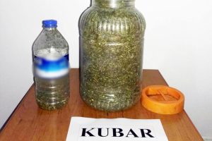 Turşu bidonundan esrar &ccedil;ıktı