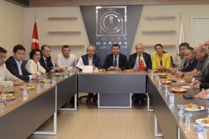 CHP'den Bursa'daki akademik meslek odalarına ziyaret