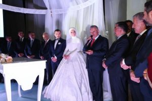 Başbakan Binali Yıldırım, yeğeninin nikah şahidi oldu