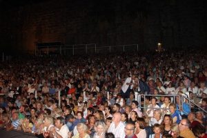 Zeki M&uuml;ren'i anma konseri'nde izdiham