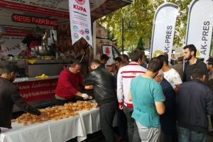 Akpres Bursa'da Toyota'nın yeni modeline par&ccedil;a &uuml;retiyor