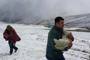 Kar erken yağdı: Mahsur kaldılar!