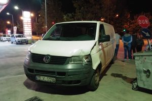 Bursa'da benzin istasyonu &ouml;n&uuml;nde korkutan kaza