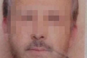 İzmit'te &ccedil;&ouml;p konteynerlerini ateşe veren kişi yakalandı