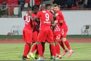 Balıkesirspor'dan bol goll&uuml; galibiyet