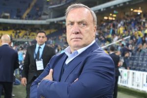 Advocaat'tan van Persie a&ccedil;ıklaması