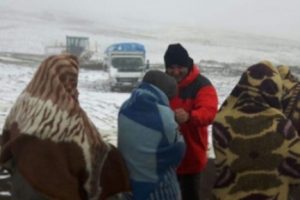 Erken kar mahsur bıraktı