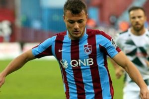 Yusuf Erdoğan: "Ayı yavrusunu d&ouml;verek severmiş"