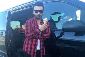 Emre Kaya dondurma yemeden sahneye &ccedil;ıkmadı