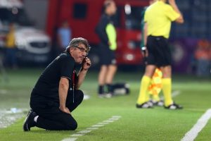 UEFA'dan Mustafa Ak&ccedil;ay'a &ouml;vg&uuml;: Yenilmez mi?