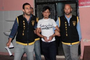 "Eşime tecav&uuml;z etti" dediği arkadaşını &ouml;ld&uuml;rd&uuml;!