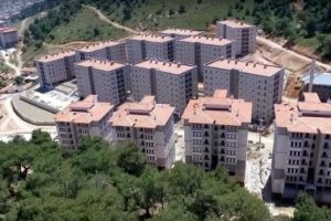 Madenci aileler konutlarına kavuşuyor