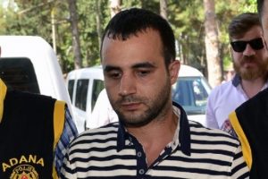 Kız kardeşi ve eniştesini &ouml;ld&uuml;ren ağabeye 2 kez &ouml;m&uuml;r boyu