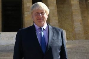 Boris Johnson Anıtkabir'i ziyaret etti