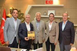 Abidin Usta'nın y&ouml;neticilerinden Başkan Bozbey'e ziyaret