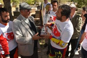 &Ouml;mer Halisdemir, &ouml;ld&uuml;rd&uuml;ğ&uuml; general ile 5 yıl birlikte g&ouml;rev yapmış