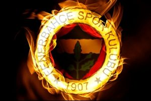 3 yıl daha Fenerbah&ccedil;e'de!