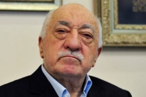 FET&Ouml;'n&uuml;n ağzını sildiği mendil i&ccedil;in servet istediler!