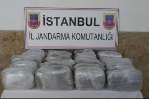 İstanbul'da uyuşturucu ve ka&ccedil;ak yakıt operasyonu