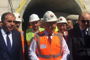 Bakan Sabuncubeli T&uuml;neli i&ccedil;in tarih verdi