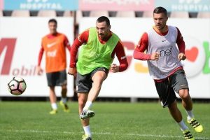 Galatasaray, Antalyaspor ma&ccedil;ı hazırlıklarını s&uuml;rd&uuml;rd&uuml;