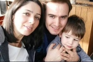 Mustafa Ceceli eşi ile d&uuml;et yaptı