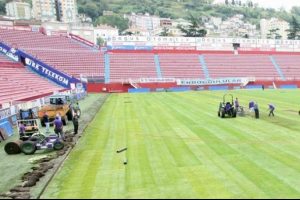 Trabzonspor'un veda etmeye hazırlandığı H&uuml;seyin Avni Aker Stadı bakıma alındı
