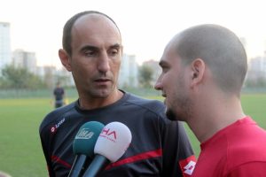 "Gazetecilerden ricam hakemleri eleştirin"