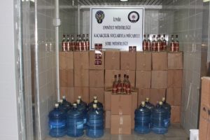 İzmir'de sahte i&ccedil;kiye polis baskını