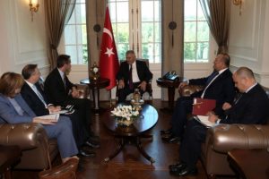 Başbakan Danimarka Dışişleri Bakanını kabul etti