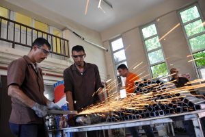 Fabrika gibi cezaevi