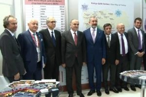 Bakan &Ouml;zl&uuml;, demir &ccedil;elik sekt&ouml;r&uuml;n&uuml;n sorunlarını dinledi