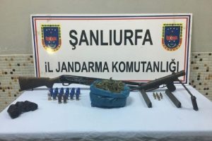 Harran'da esrar ve silah ele ge&ccedil;ti: 1 g&ouml;zaltı