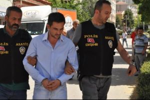 Tuba'yı bı&ccedil;akla yaralayan eski sevgilisi m&uuml;ebbetle yargılanıyor