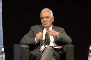 Almanya'da T&uuml;rkiye'de basının durumu tartışıldı