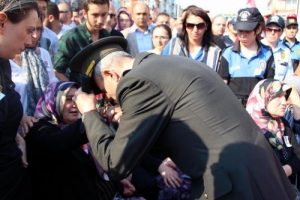 FET&Ouml;'den tutuklanan Albay Yılmaz tahliye edildi