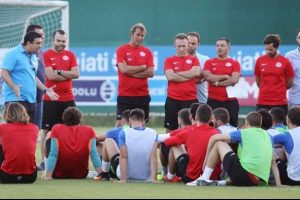 Antalyaspor'un borcu dudak u&ccedil;uklattı