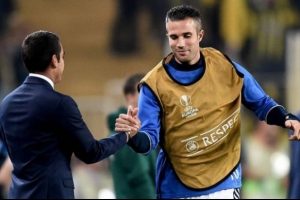 Van Persie hedefini a&ccedil;ıkladı