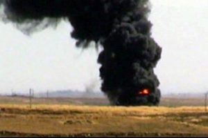 Suriye'nin Kamışlı kenti yakınlarında petrol sahasında patlama