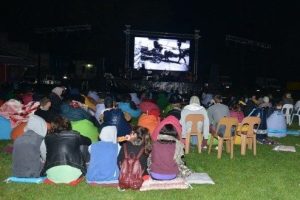 K&ouml;y filmleri Bursa &Ccedil;alı'da sinema tutkunları ile buluşuyor