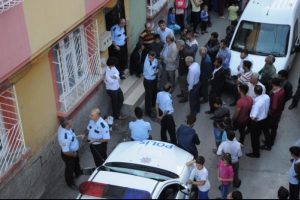 Bunalıma giren gen&ccedil; &ccedil;amaşır ipiyle intihar etti