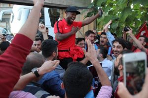 Trabzonspor'a coşkulu karşılama