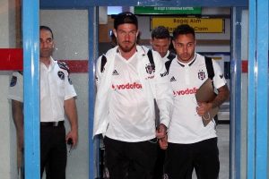 Beşiktaş Trabzon'a geldi