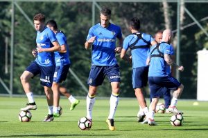 Fenerbah&ccedil;e'de Osmanlıspor ma&ccedil;ı hazırlıkları başladı