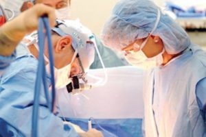 Doktorlar i&ccedil;in eş durumu tayini kalktı