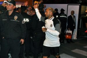 Beşiktaş'a coşkulu uğurlama