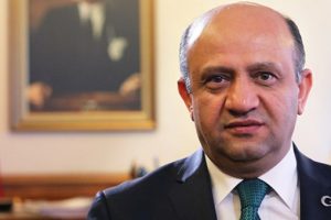 Bakan'dan 'yerli f&uuml;ze savunma sistemi' a&ccedil;ıklaması