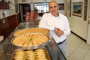 İngiliz kanalında t&uuml;rk baklavası tanıtıldı